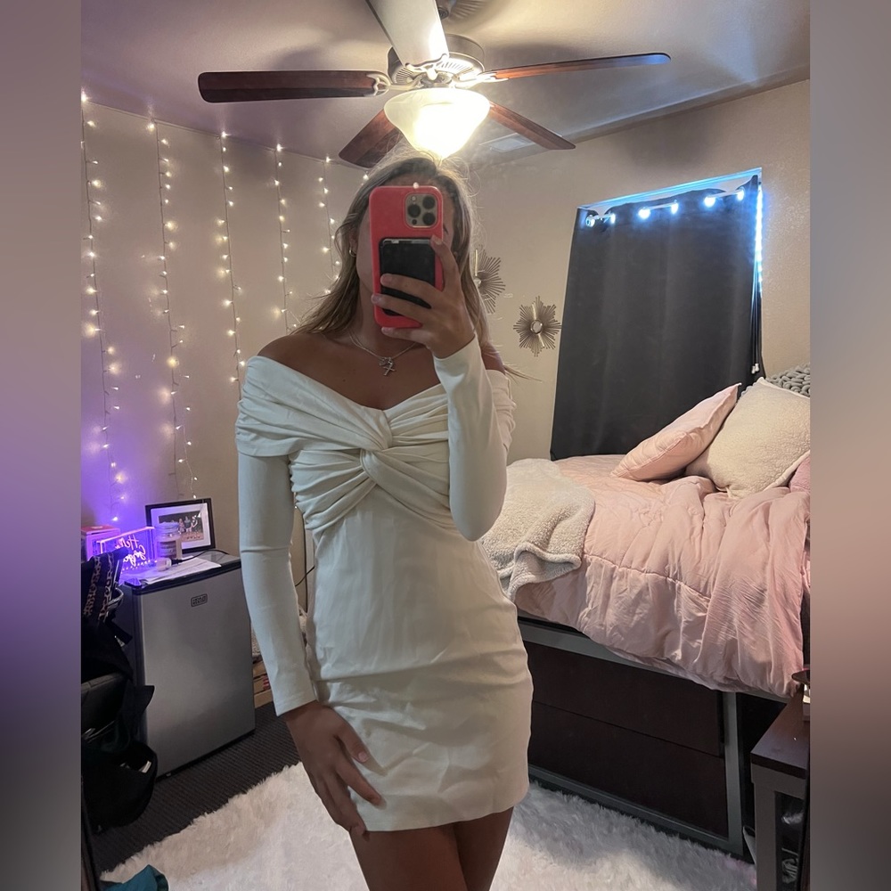 Abercrombie and Fitch White criss-cross off the shoulder dress, size M
